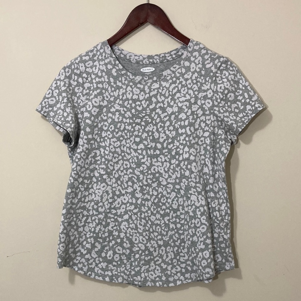 Old Navy Women’s Short Sleeve Shirt Size Small